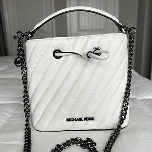 Michael Kors Bags| Michael Kors White Bucket Bag